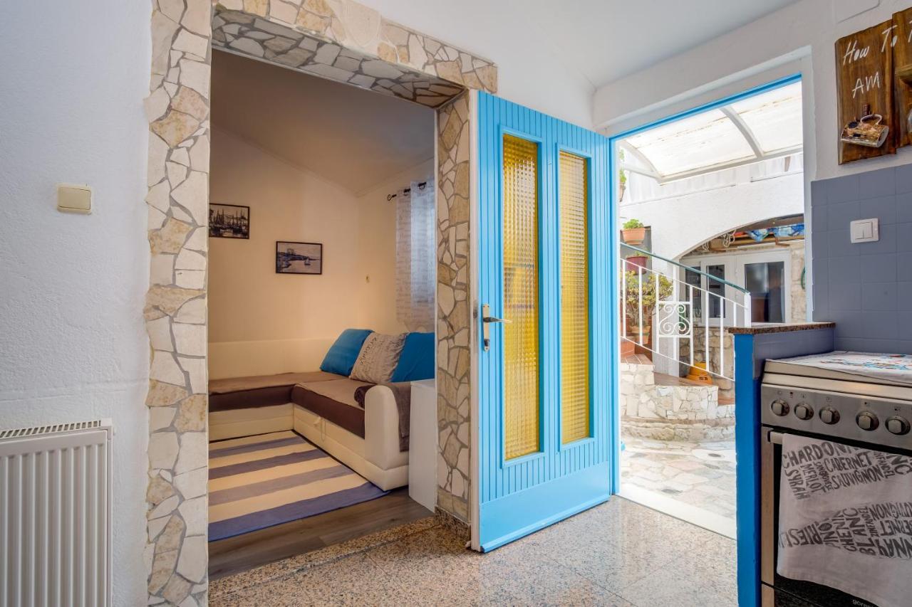 Apartments Kastel Вели-Лошинь Экстерьер фото