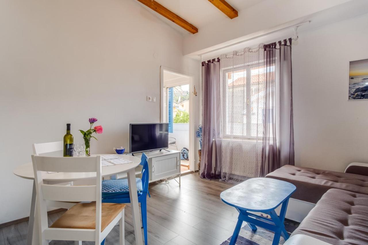 Apartments Kastel Вели-Лошинь Экстерьер фото